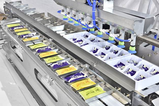 robotic packaging machine for food arm robot for biscuit packaging with tray factory supply customized robotic packaging machine for food arm robot for biscuit packaging with tray factory supply customized