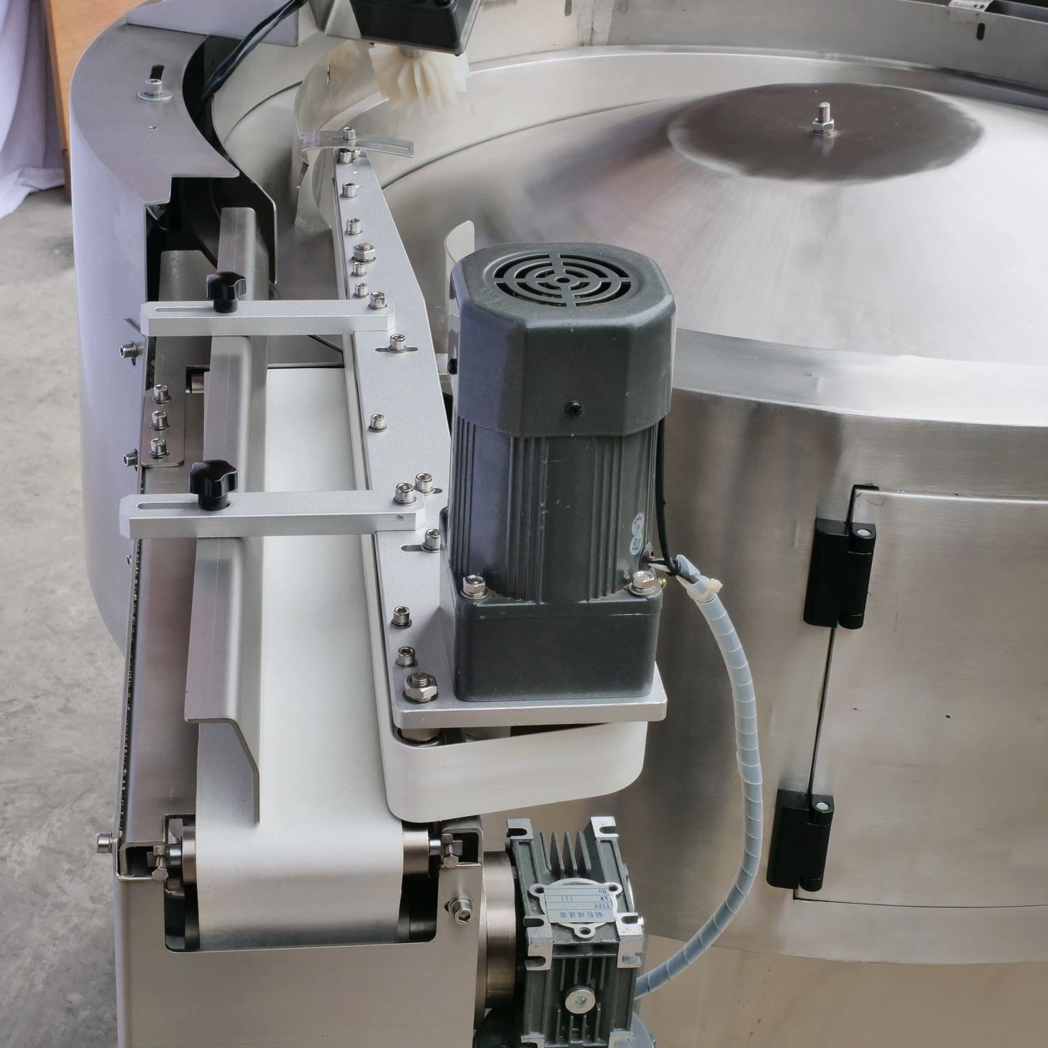 full automatic packaging line with turntable packaging line for.jpg